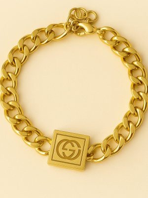 Gold Charm Bracelet - B005