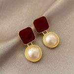 Red Pearl Geometric Pattern - K023